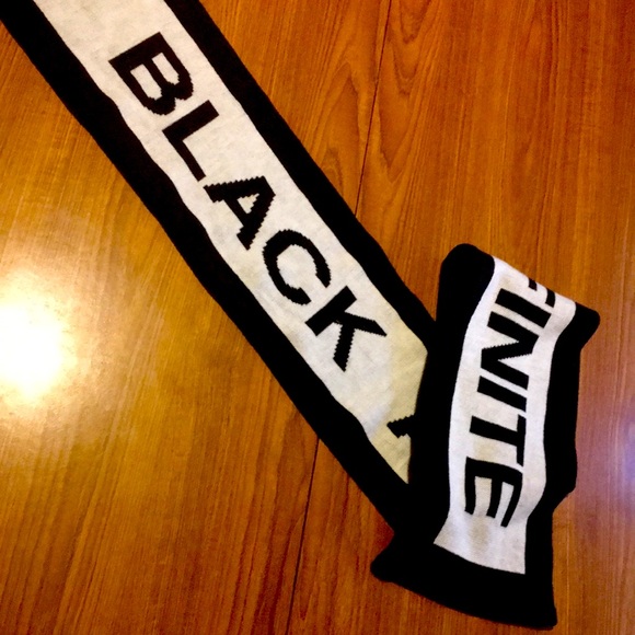 NIИ Scarf - Picture 3 of 3